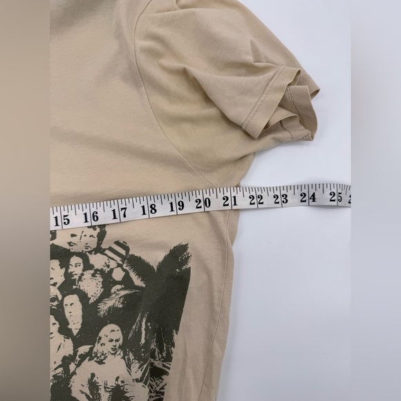 Vintage 2005 The Beatles Sgt Peppers Lonely Hearts Club Band Large T-Shirt *Read - Picture 7 of 9